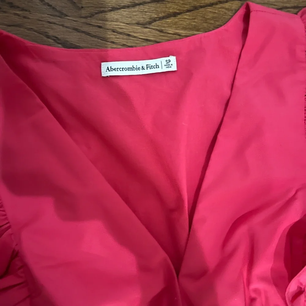 Abercrombie & Fitch elegant pink